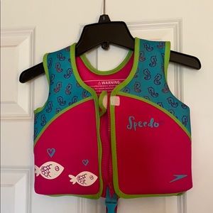 Speedo Little girls swim vest - Hardly Worn!